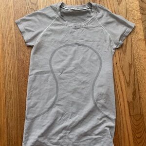 Swiftly tech lululemon top